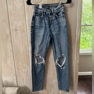 American Eagle mom Jean 000 short